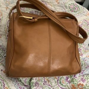 TIGNANELLO genuine leather crossbody bag 💼